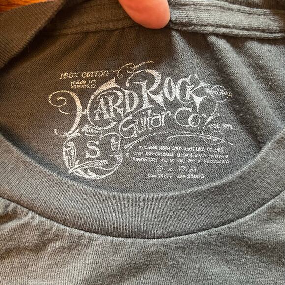 Hard Rock Tampa Bay T-Shirt - Small - Picture 4 of 10